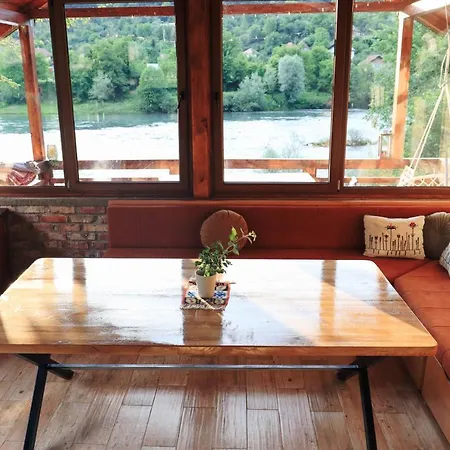 Ferienhaus Idyllic River Front Holiday - Tisine Gorazde