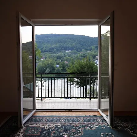 Idyllic River Front Holiday - Tisine Ferienhaus Gorazde